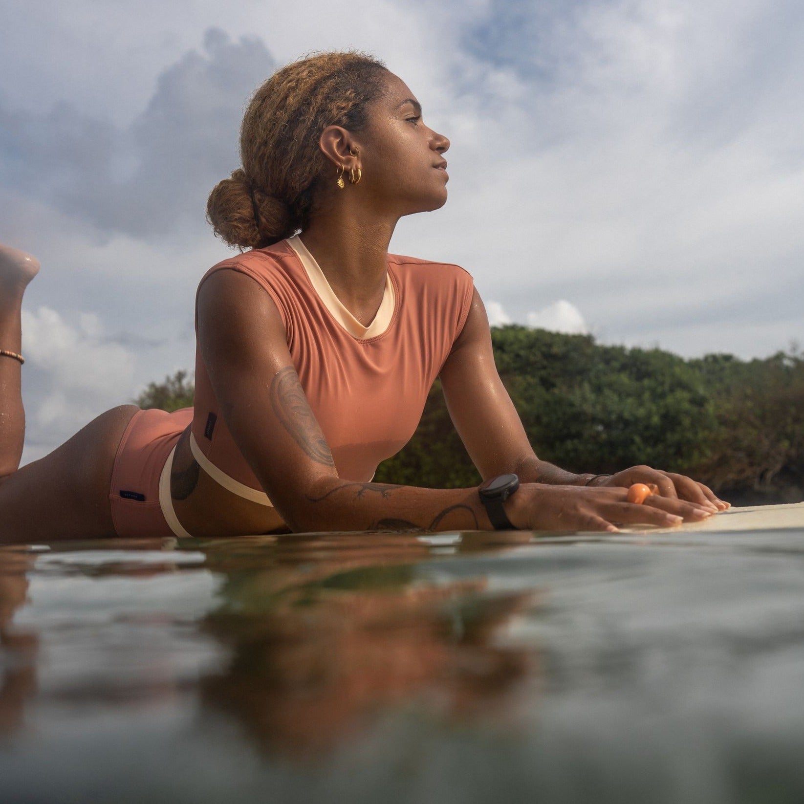 Savu Surf Croptop in Pastel Nude