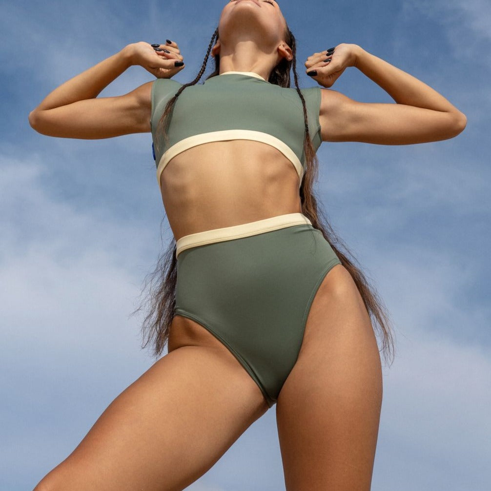 Savu Surf Croptop in Army Green