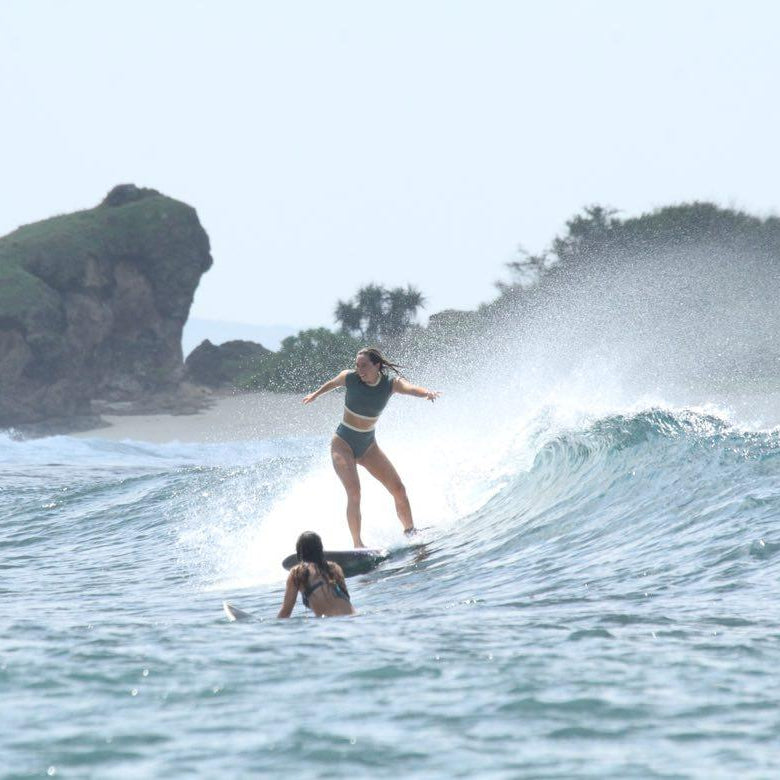 Savu Surf Croptop in Army Green