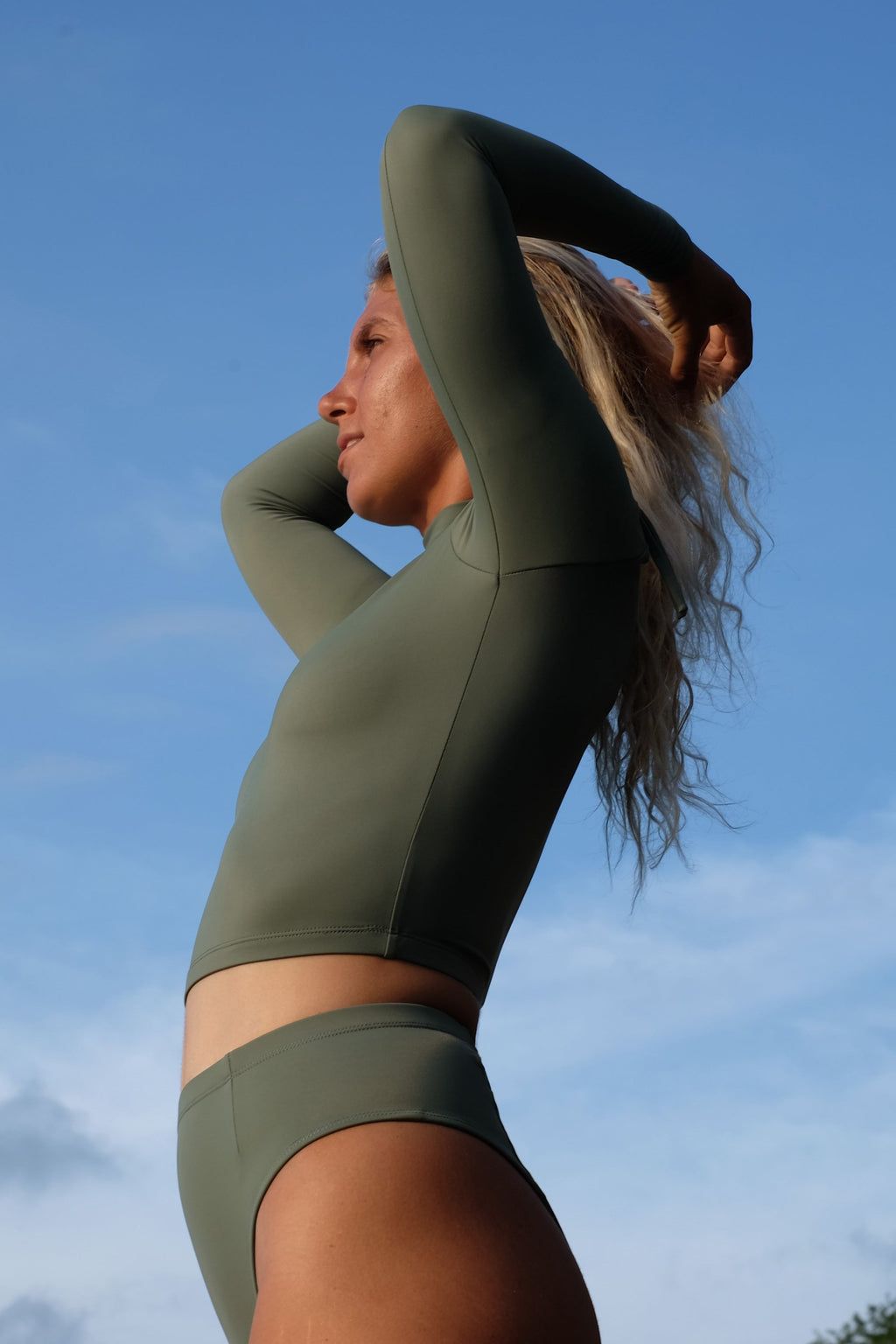 Seseh Surf Rashguard in Army Green