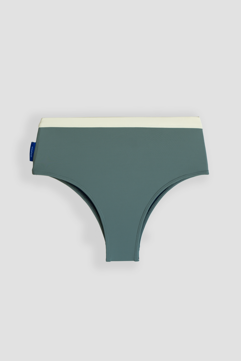 Rote Surf Bottom in Army Green