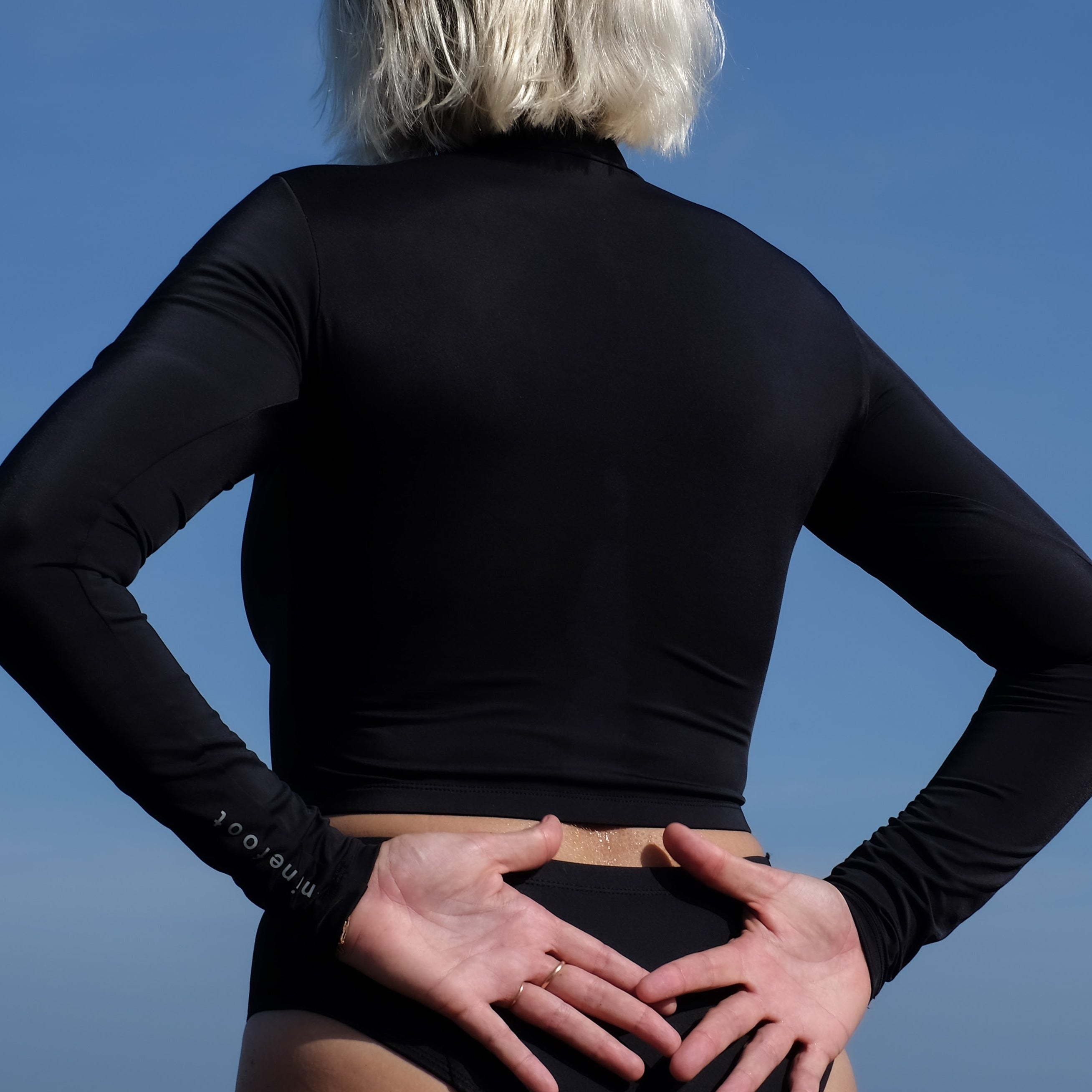 Seseh Surf Rashguard in Black